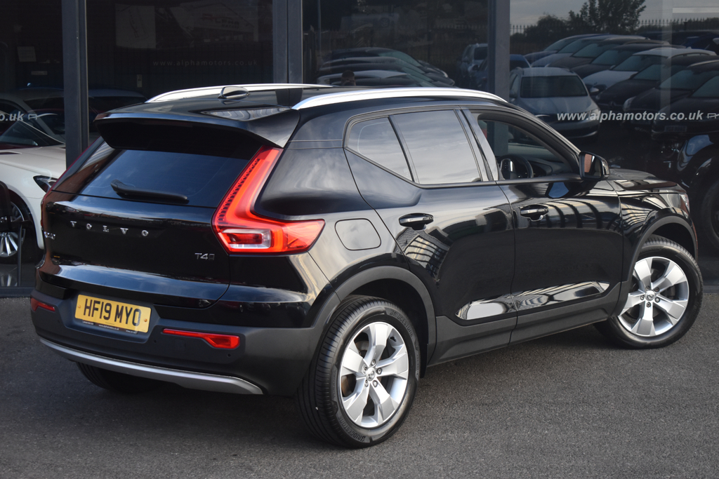 Volvo XC40 2.0 T4 Momentum Suv Awd Euro 6 S HF19MYO Black #5