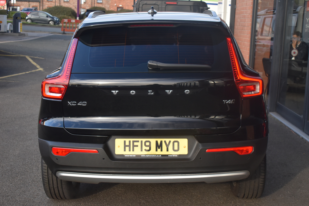 Volvo XC40 2.0 T4 Momentum Suv Awd Euro 6 S HF19MYO Black #6