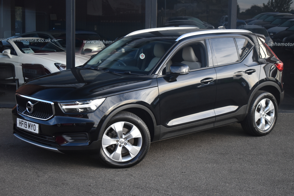 Volvo XC40 2.0 T4 Momentum Suv Awd Euro 6 S HF19MYO Black #4