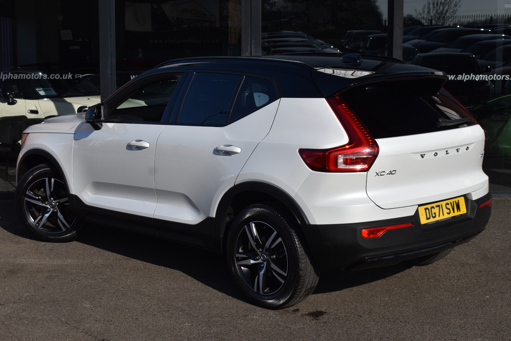 Volvo XC40 1.5 T3 R-design Suv Euro 6 Ss DG71SVW #2
