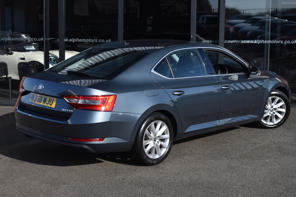 Skoda Superb 2.0 Tdi Se Hatchback Dsg Euro 6 Ss MJ68WJU  #5