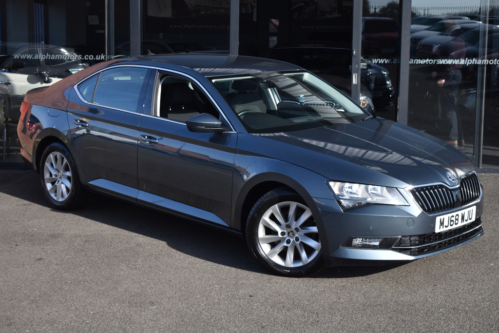 Skoda Superb 2.0 Tdi Se Hatchback Dsg Euro 6 Ss
