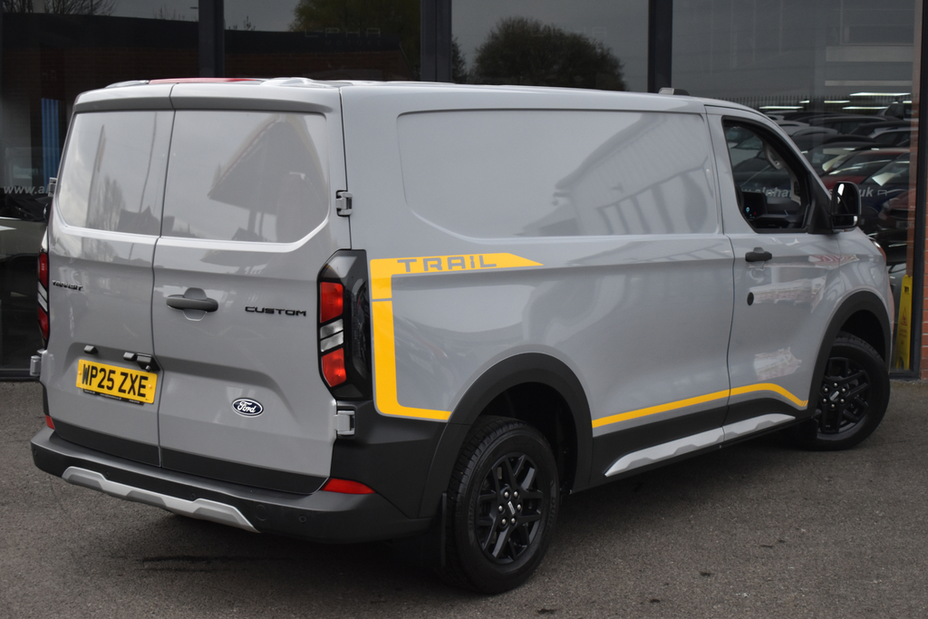 Ford Transit Custom 2.0 320 Ecoblue Trail Panel Van WP25ZXE  #4