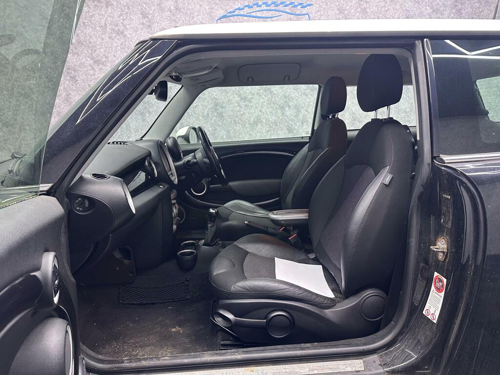 Mini Hatch 1.6 Cooper D Euro 4 YD10LXR Black #4