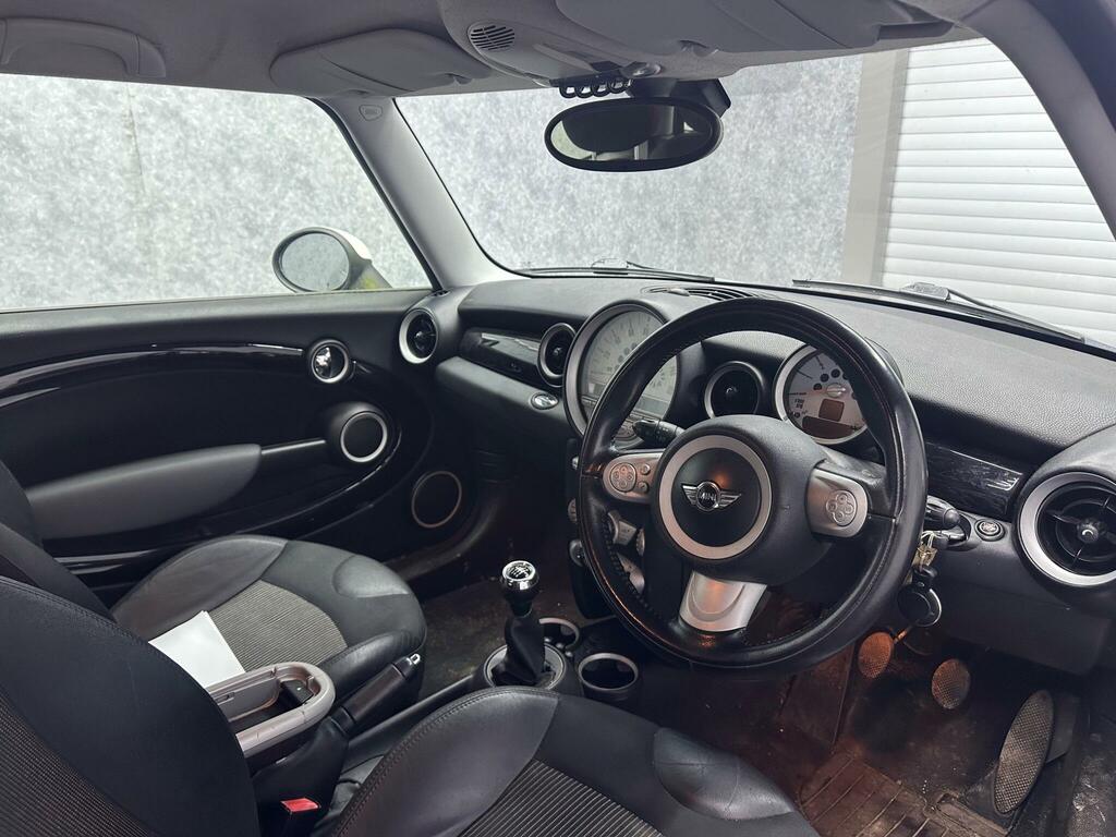 Mini Hatch 1.6 Cooper D Euro 4 YD10LXR Black #3