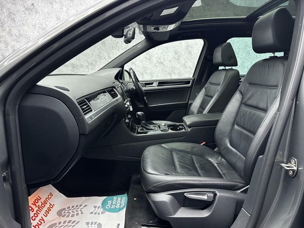 Volkswagen Touareg 3.0 Tdi V6 Bluemotion Tech R-line Tiptronic 4Wd Eu VN65KUT Grey #3