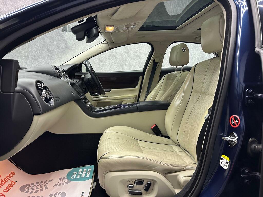 Jaguar XJ 3.0D V6 Portfolio Euro 5 Ss VX13OEC Blue #3