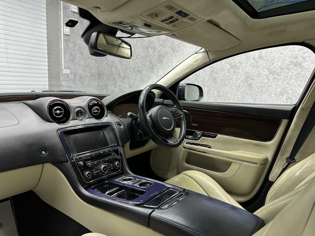 Jaguar XJ 3.0D V6 Portfolio Euro 5 Ss VX13OEC Blue #5