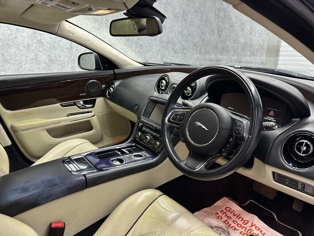 Jaguar XJ 3.0D V6 Portfolio Euro 5 Ss VX13OEC Blue #2