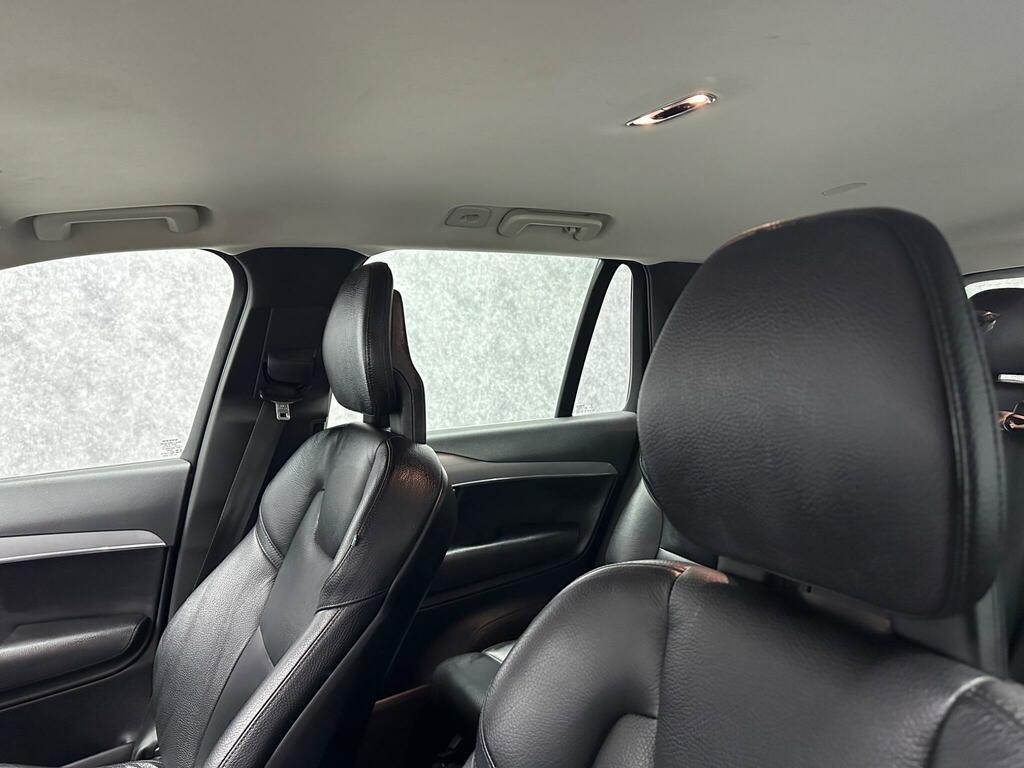 Volvo XC90 Momentum AK69OUA Black #5