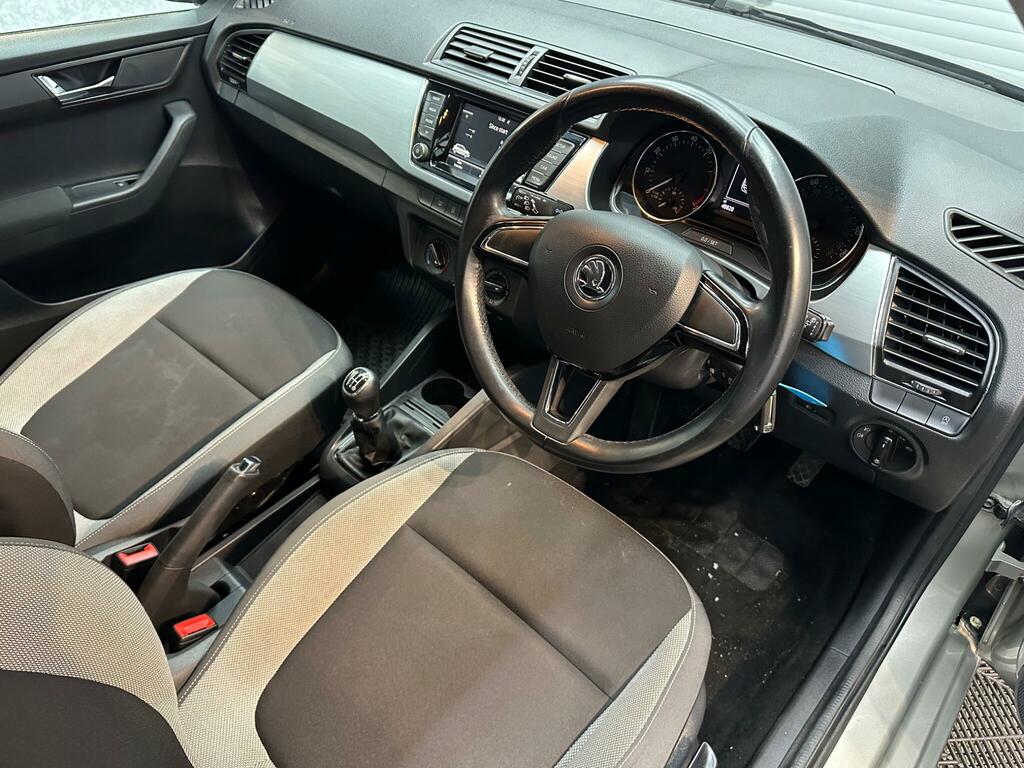 Skoda Fabia 1.0 Se Euro 6 Ss Beige #2