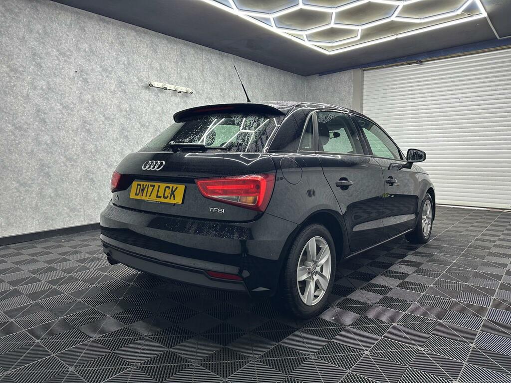 Audi A1 1.0 Tfsi Se Sportback Euro 6 Ss DY17LCK Black #4