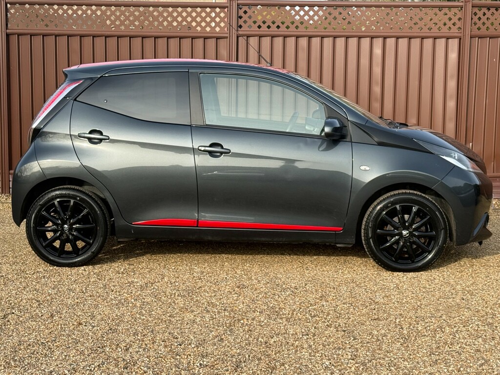 Toyota Aygo 1.0 Vvt-i X-press Hatchback Euro SL67HWY #3