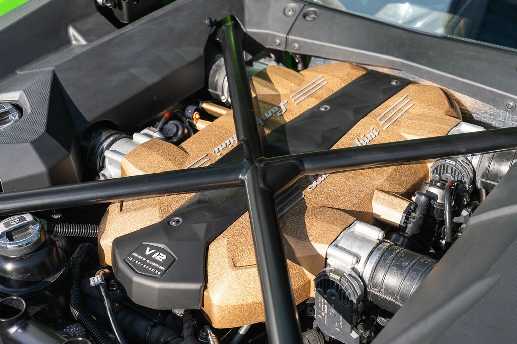 Lamborghini Aventador V12 Orange #70