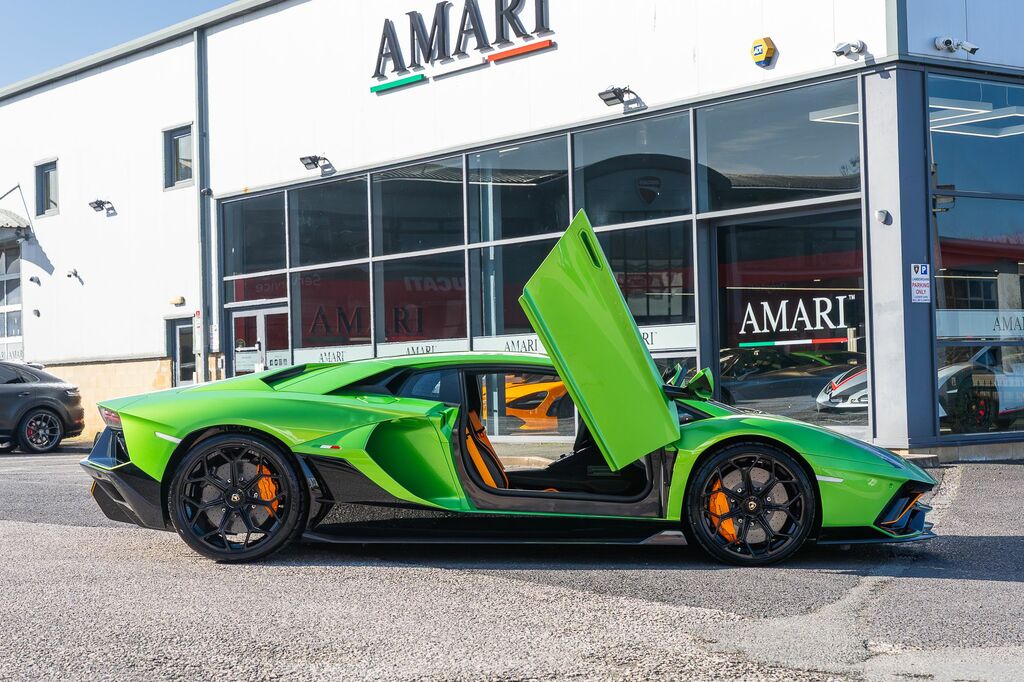 Lamborghini Aventador V12 Orange #24
