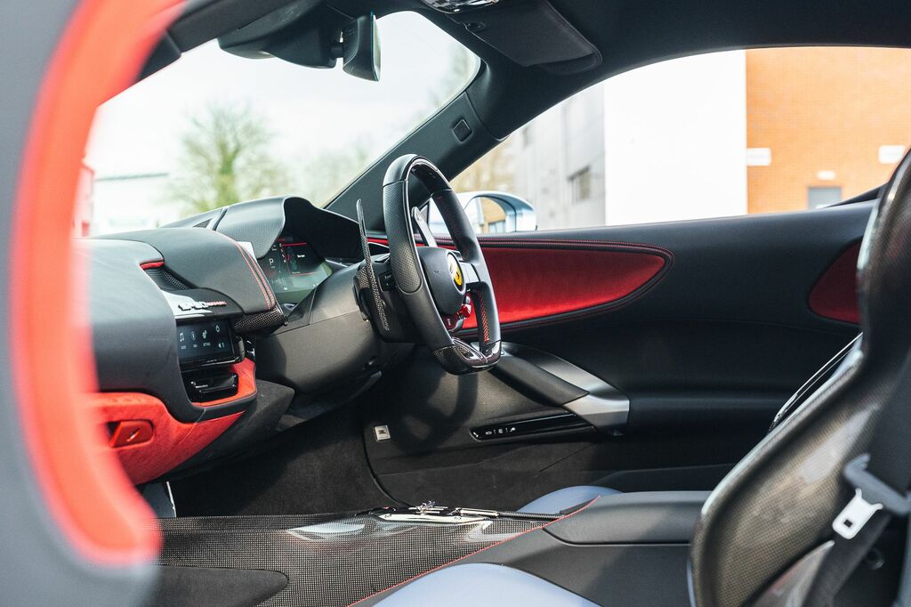 Ferrari Sf90 Stradale 4.0T V8 7.9Kwh F1 Dct 4Wd Euro 6 Ss Grey #52