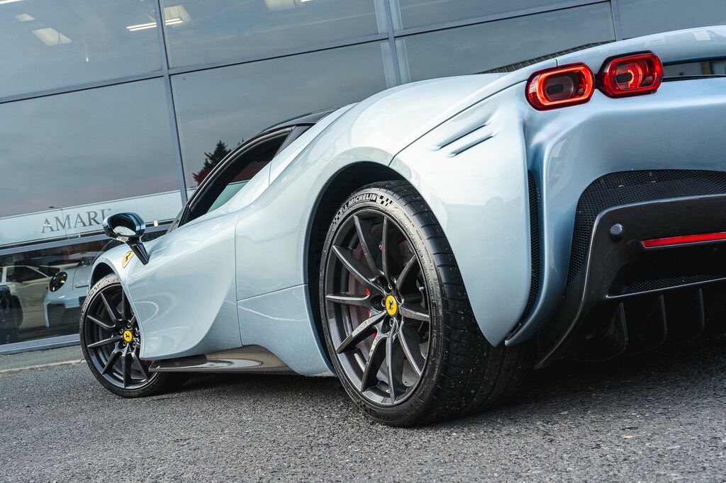 Ferrari Sf90 Stradale 4.0T V8 7.9Kwh F1 Dct 4Wd Euro 6 Ss Grey #25