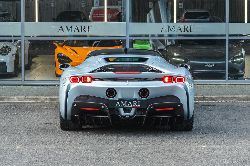 Ferrari Sf90 Stradale 4.0T V8 7.9Kwh F1 Dct 4Wd Euro 6 Ss Grey #28