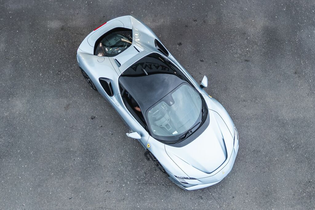 Ferrari Sf90 Stradale 4.0T V8 7.9Kwh F1 Dct 4Wd Euro 6 Ss Grey #73