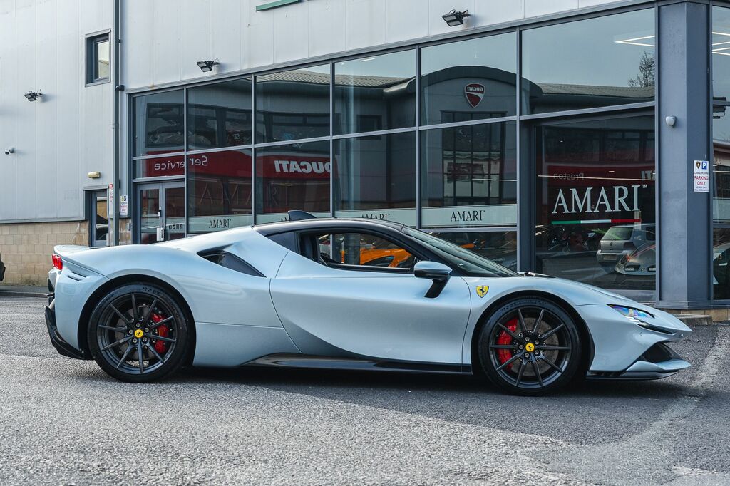 Ferrari Sf90 Stradale 4.0T V8 7.9Kwh F1 Dct 4Wd Euro 6 Ss Grey #20