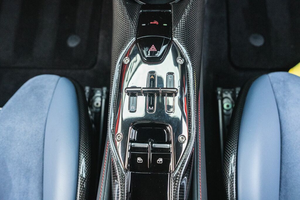 Ferrari Sf90 Stradale 4.0T V8 7.9Kwh F1 Dct 4Wd Euro 6 Ss Grey #46