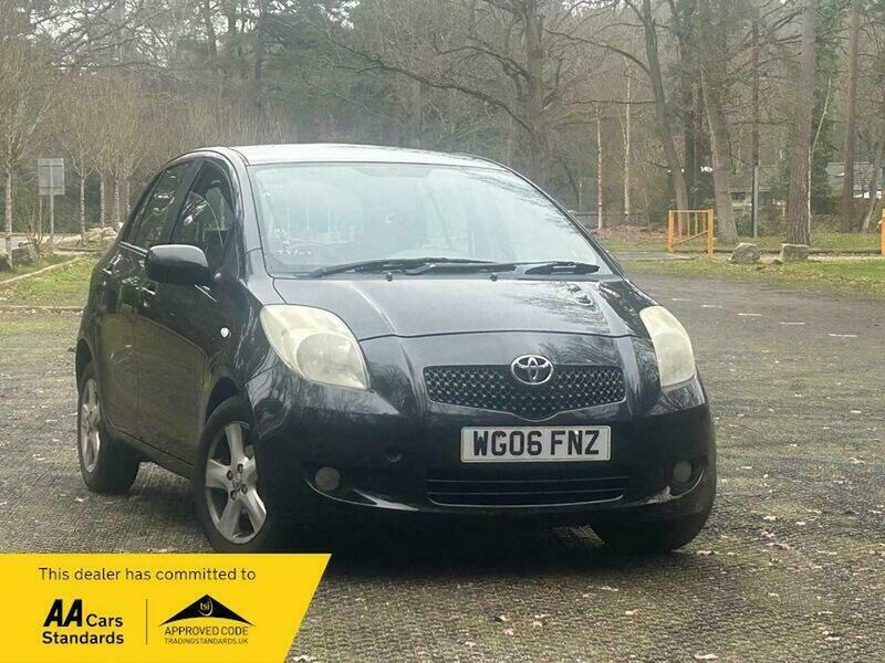 Toyota Yaris 1.3 T Spirit Multimode Black