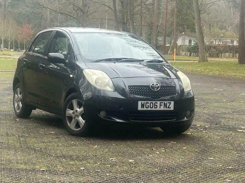 Toyota Yaris 1.3 T Spirit Multimode WG06FNZ Black #3