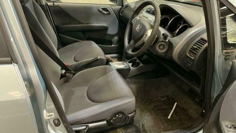Mercedes-Benz  3.0 Lc5 8-Seats D-4d Grey #2