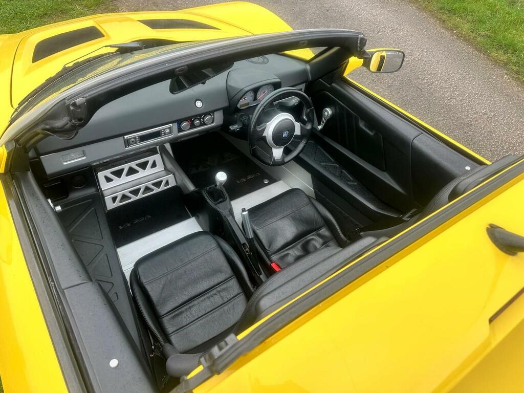 Vauxhall VX220 Turbo Grey #15