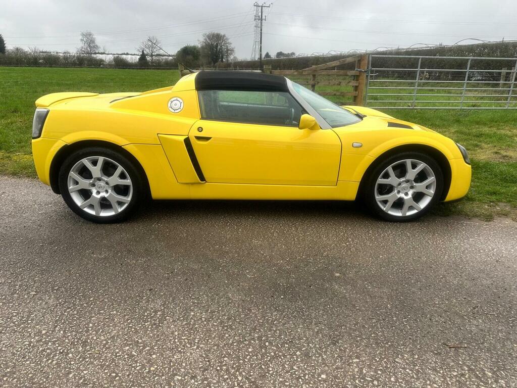Vauxhall VX220 Turbo Grey #38