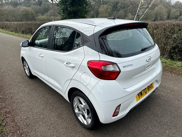 Hyundai I10 1.0 Se Connect Hatchback Euro 6 White #3