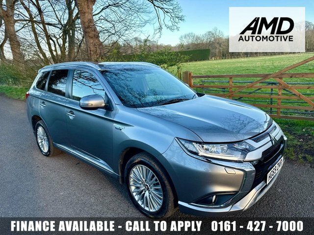 Mitsubishi Outlander 2.4H Twinmotor 13.8Kwh Dynamic Suv Plug Black
