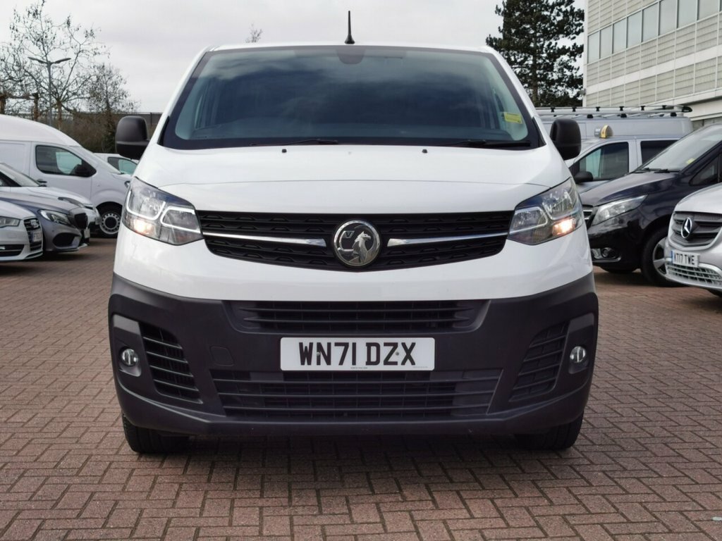 Vauxhall Vivaro 1.5L Dynamic 6Dr WN71DZX White #3