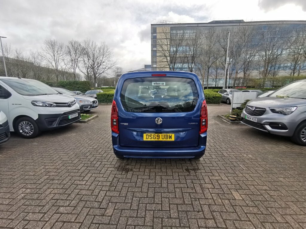 Vauxhall Combo Life 1.5L Energy DS69UBW Blue #4