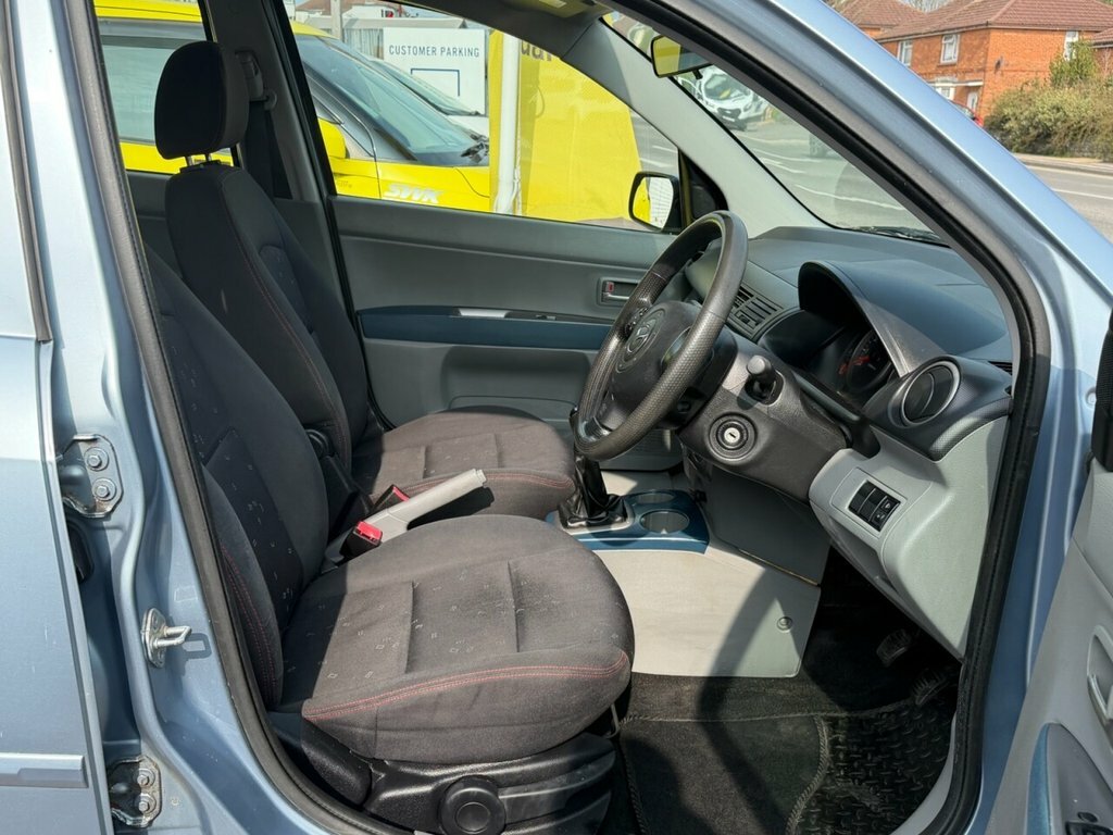 Mazda 2 1.6 Capella Black #12