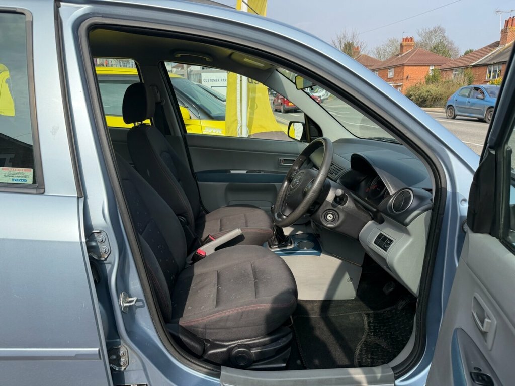 Mazda 2 1.6 Capella Black #11