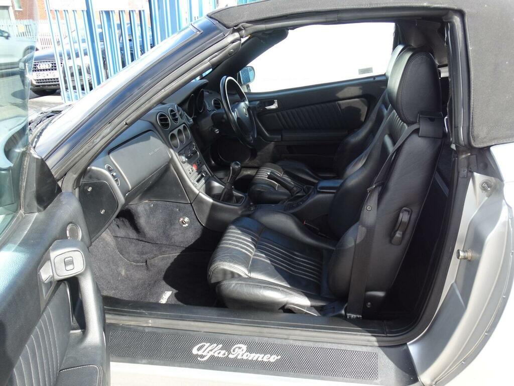 Alfa Romeo Spider 2.0 Jts Special Edition Black #10