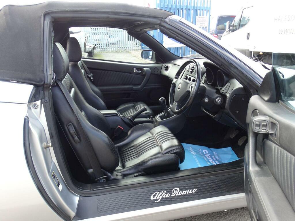 Alfa Romeo Spider 2.0 Jts Special Edition Black #9