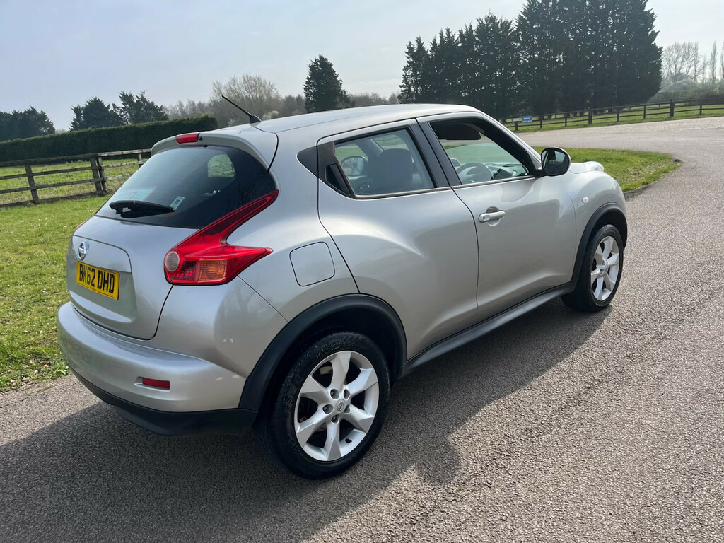 Nissan Juke 1.6 Acenta Hatchback BK62DHD Silver #4