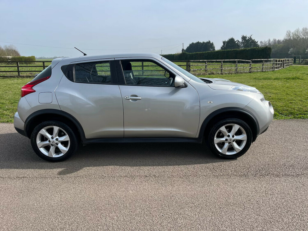 Nissan Juke 1.6 Acenta Hatchback BK62DHD Silver #3