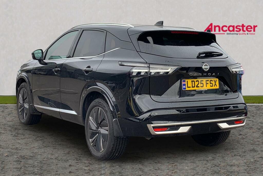 Nissan Qashqai 1.3 Dig-t Mh Tekna LD25FSX Black #5