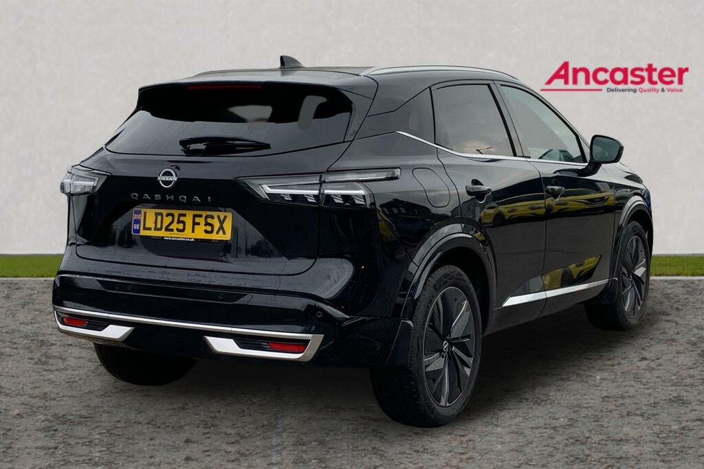 Nissan Qashqai 1.3 Dig-t Mh Tekna LD25FSX Black #3
