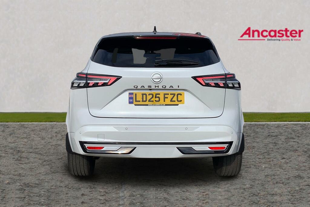 Nissan Qashqai 1.3 Dig-t Mh N-design LD25FZC Black #4