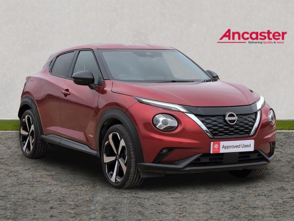 Nissan Juke 1.6 Hybrid Tekna Red