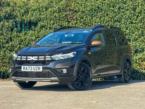 Dacia Jogger 1.6 Hybrid Extreme RA73UZR Black #4