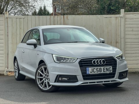 Audi A1 Tdi S Line White #4