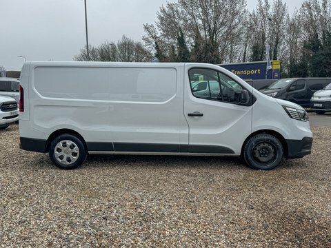 Renault Trafic Lwb L2h1 Low MW23ZFS White #5