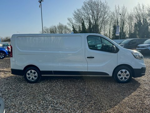 Renault Trafic Lwb L2h1 Low MM73CKO White #5