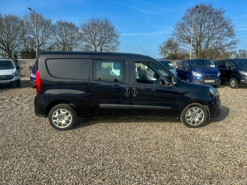 Fiat Doblo Crew Cab Lwb YS17HNJ #5