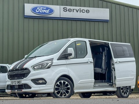 Ford Transit Custom Crew Cab SY72XMD White